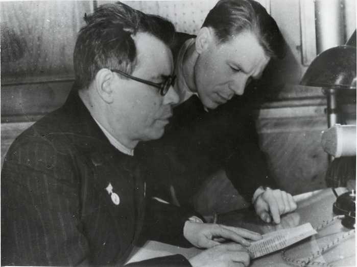 С коллегами-писателями